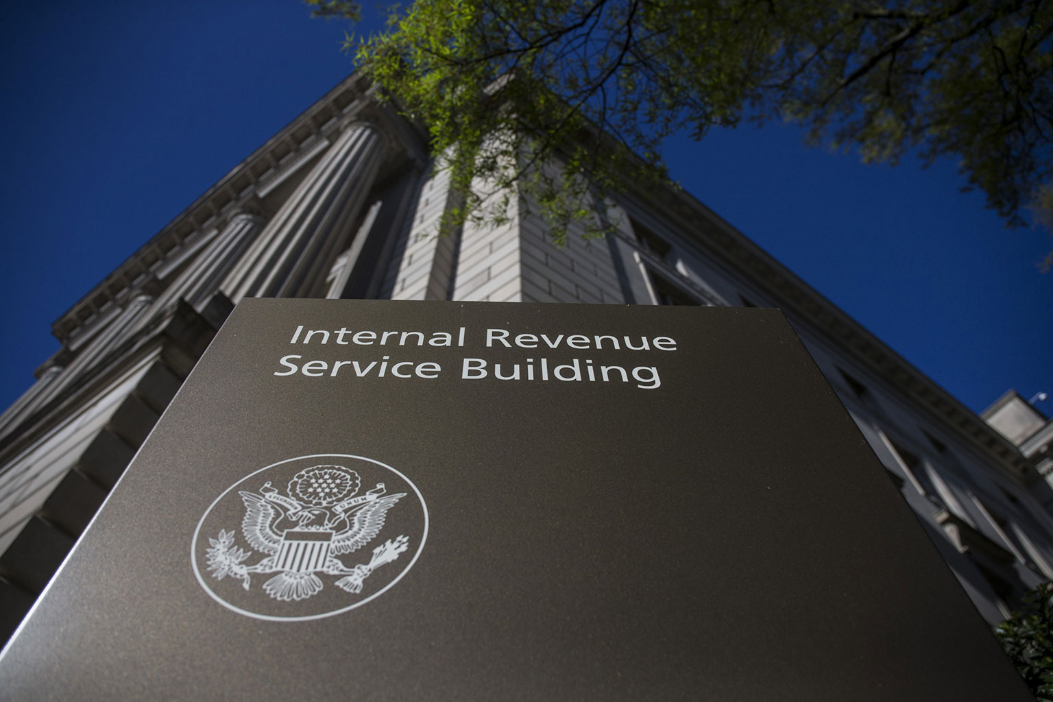 IRS sets out how employers can get coronavirus-related credits